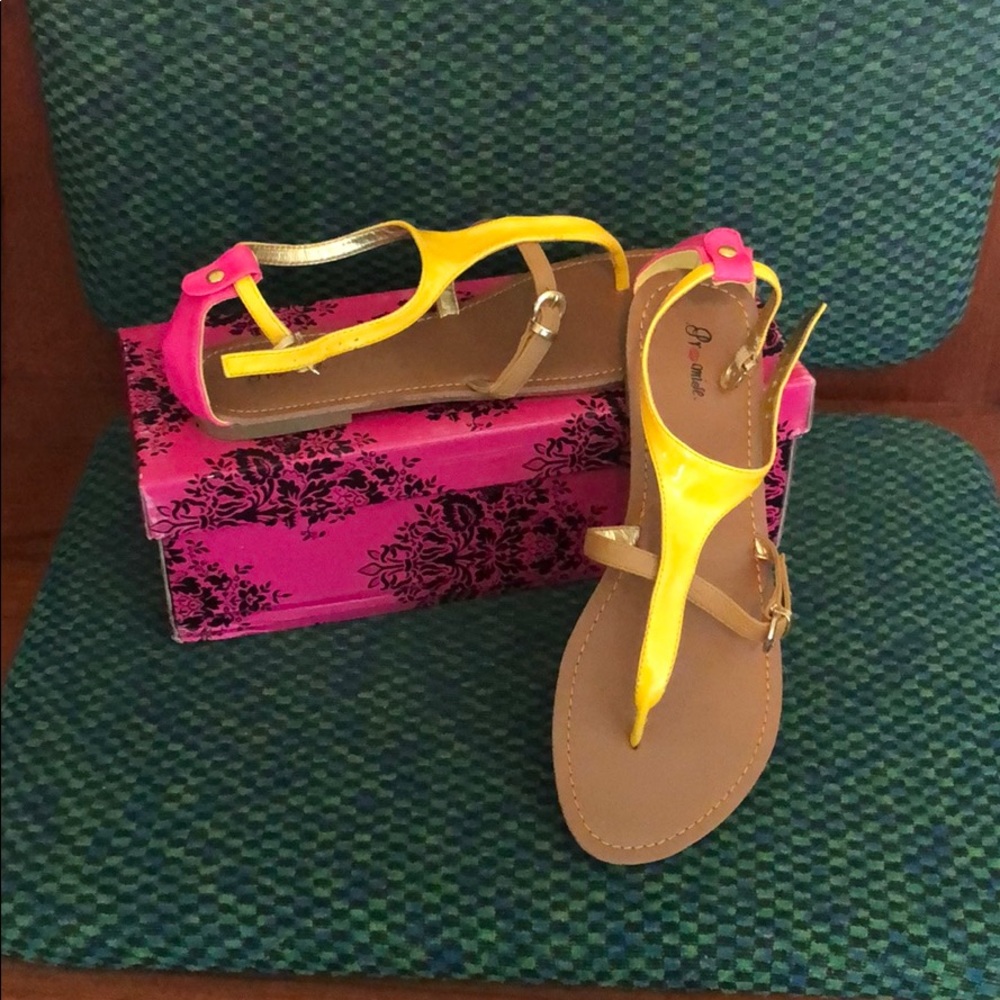 Pink Yellow Tan Flat Sandals. New in Box